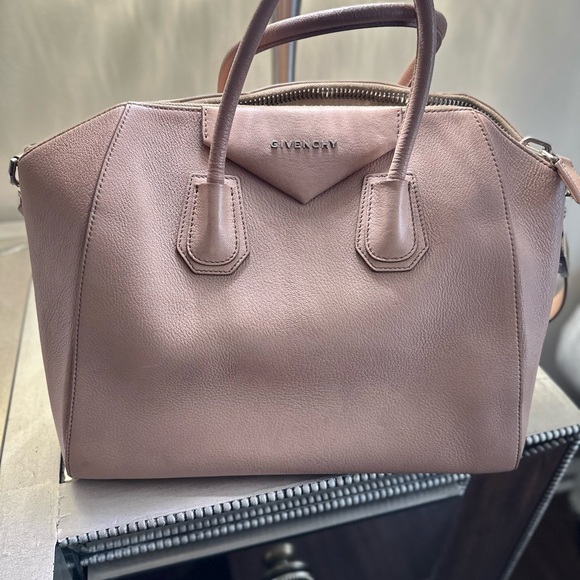 Givenchy Pink Leather Women's Bag - Picture 1 of 2